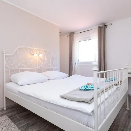 Seafront With Amazing Seaview Apartment