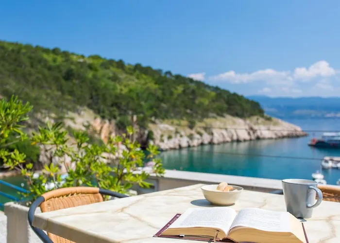 Seafront With Amazing Seaview *