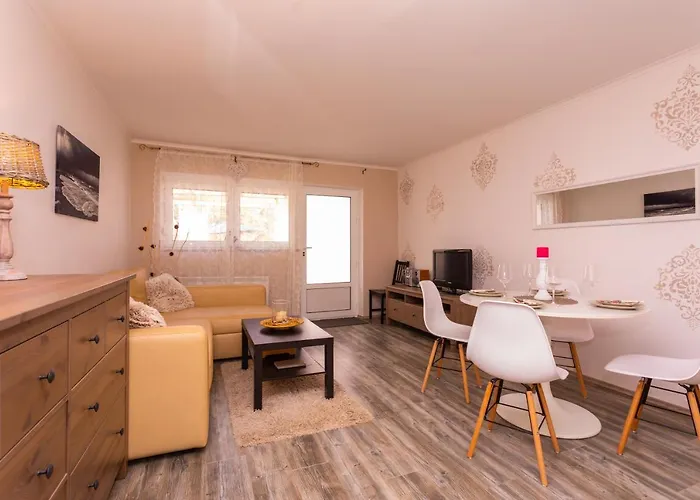 Seafront With Amazing Seaview شقة